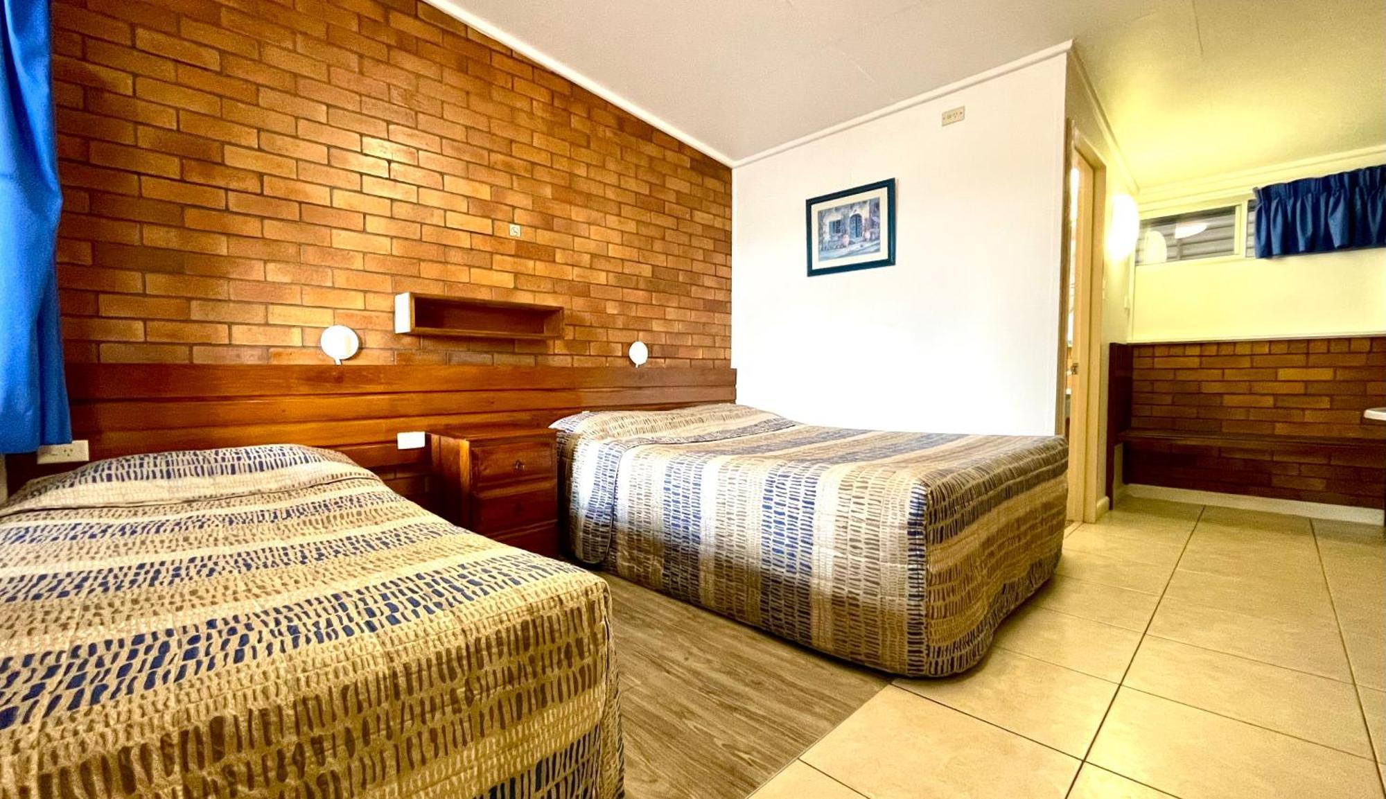 Motel Myall Dalby Luaran gambar